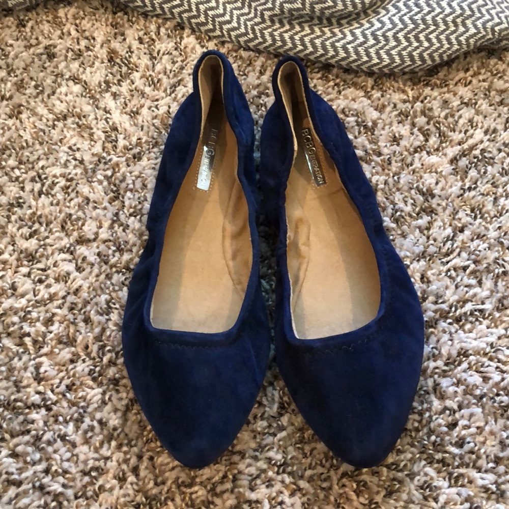 New BCBG generation blue suede flats size 8.5